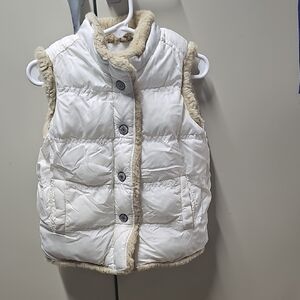 White and Tan Puffer Vest (T1.B4.11)